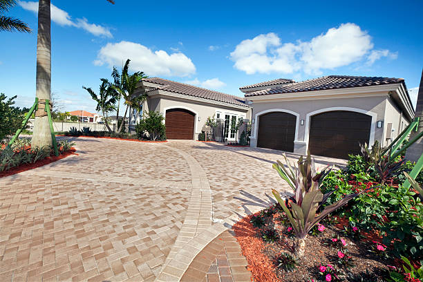 Best Driveway Paving Contractor  in Round Rock, TX
